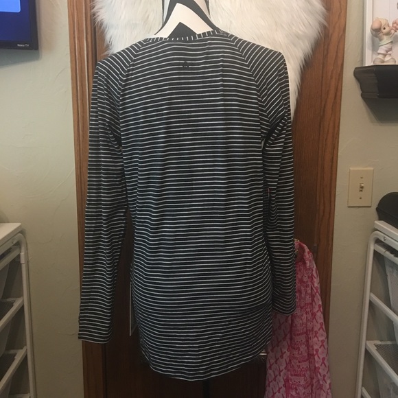 Lululemon striped top - Picture 4 of 6